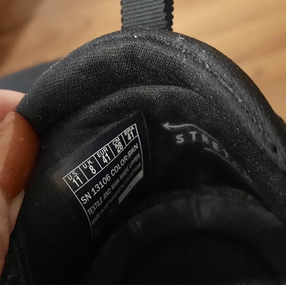 Women's Skechers size 11 - Picture 6 of 7